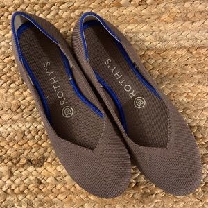Rothy’s size 7 flats mushroom